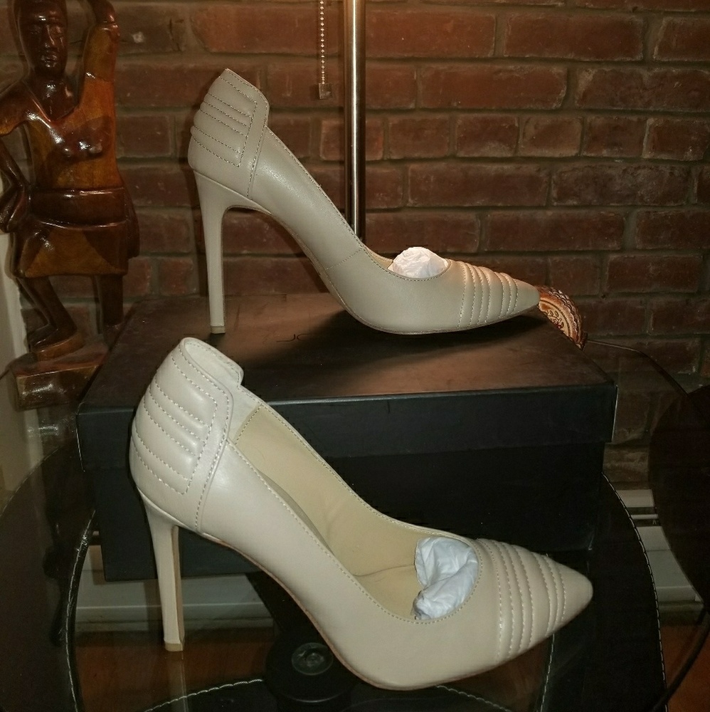 Joe's Jeans Tan Leather Pumps
